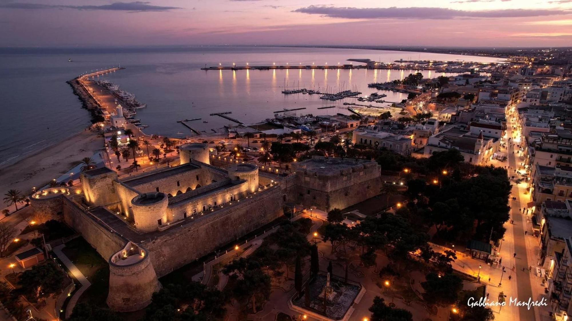 Ca Del Centro Aparthotel Manfredonia Exteriör bild
