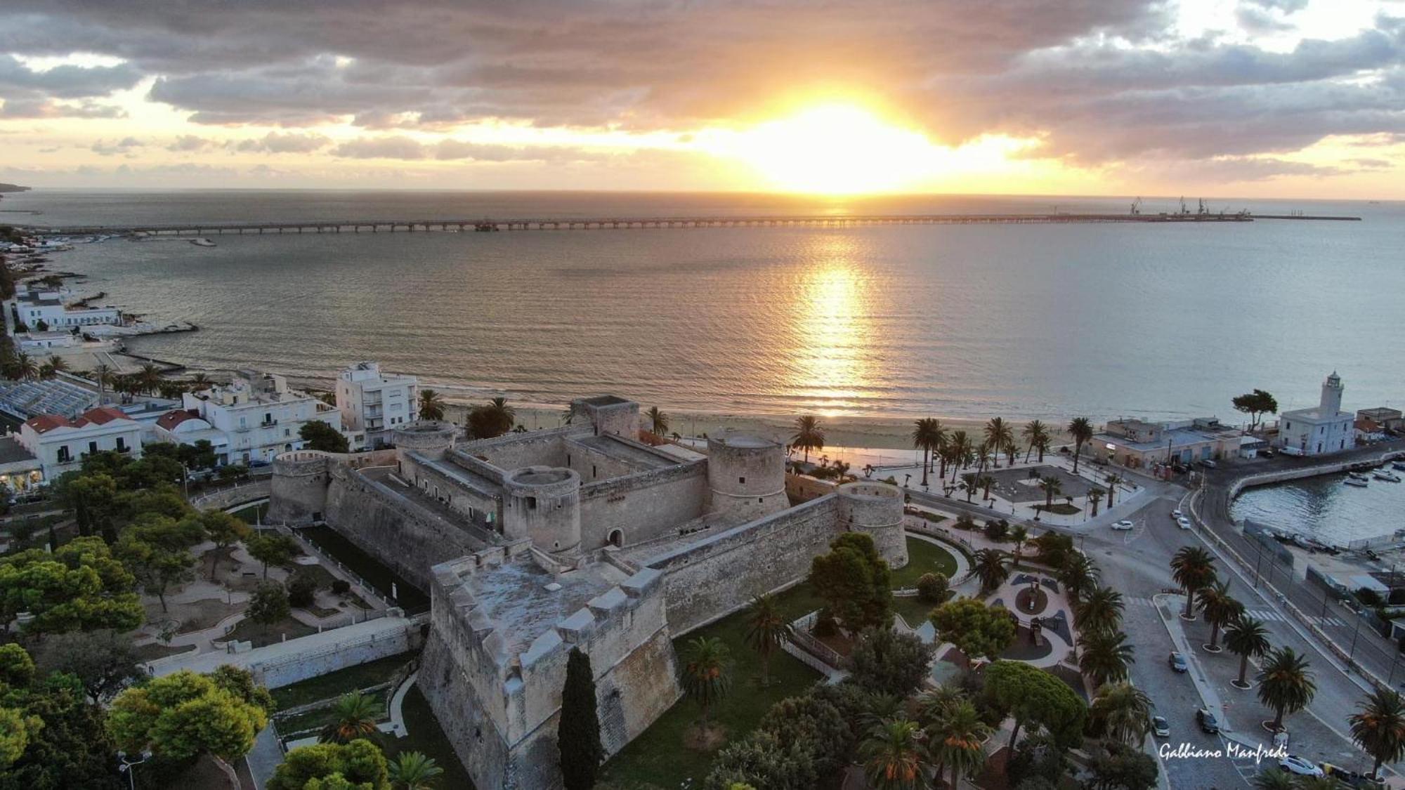 Ca Del Centro Aparthotel Manfredonia Exteriör bild