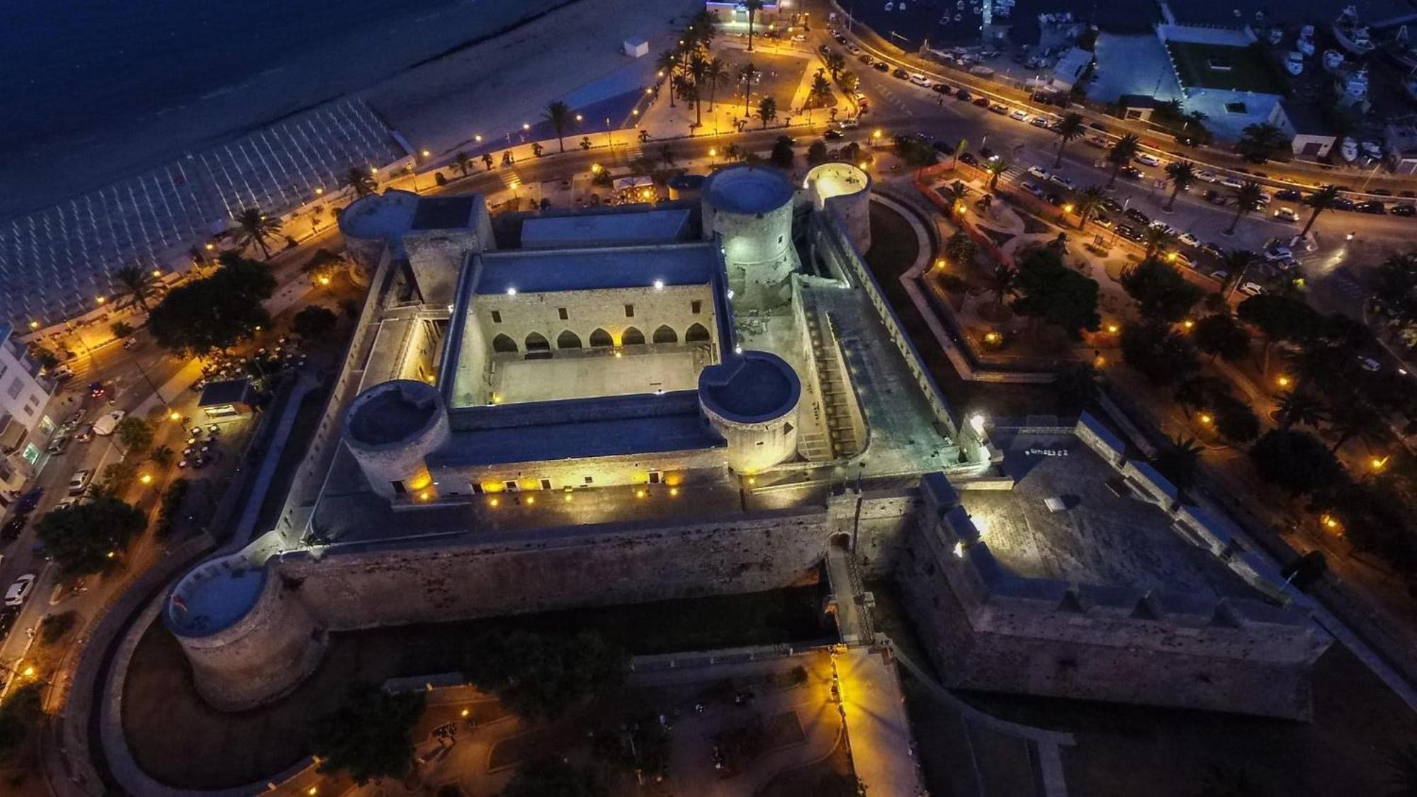 Ca Del Centro Aparthotel Manfredonia Exteriör bild