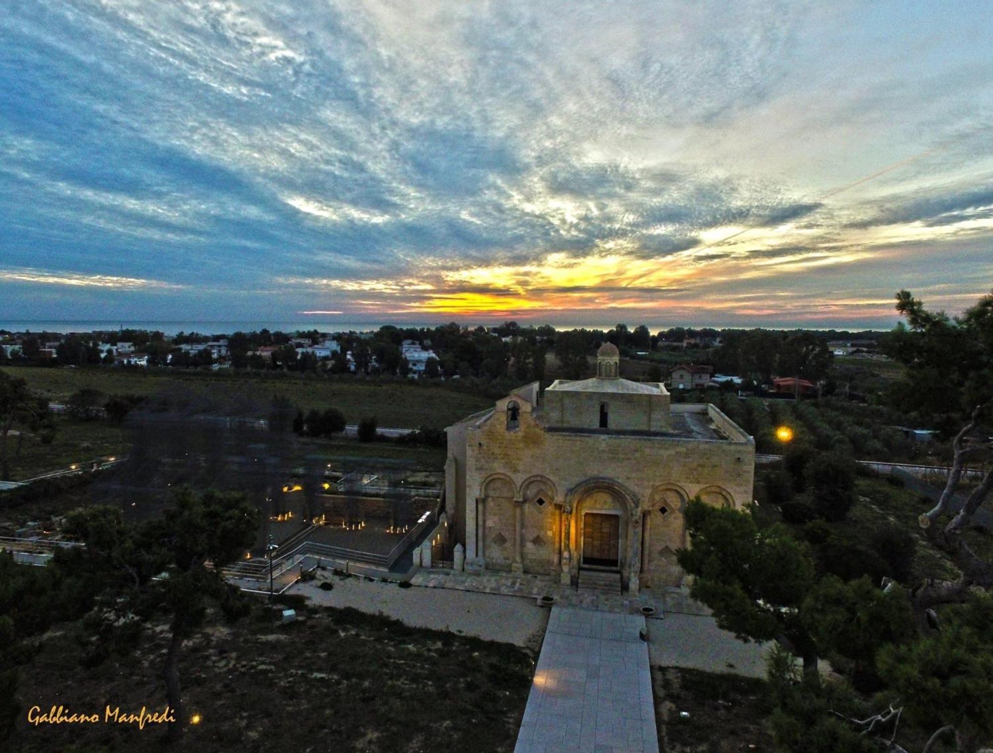 Ca Del Centro Aparthotel Manfredonia Exteriör bild