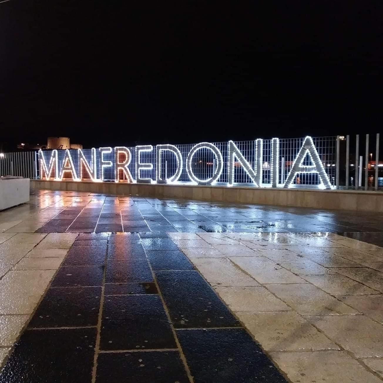 Ca Del Centro Aparthotel Manfredonia Exteriör bild